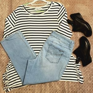 Chico's 'So Slimming' Ankle Straight